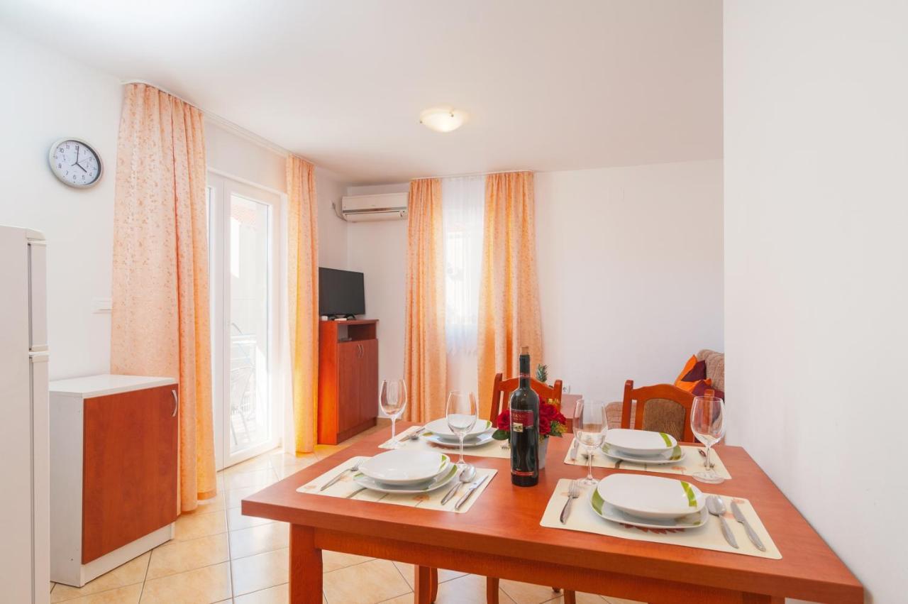 Apartments Island Beat Supetar Δωμάτιο φωτογραφία