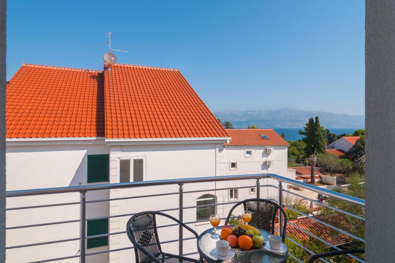 Apartments Island Beat Supetar Εξωτερικό φωτογραφία