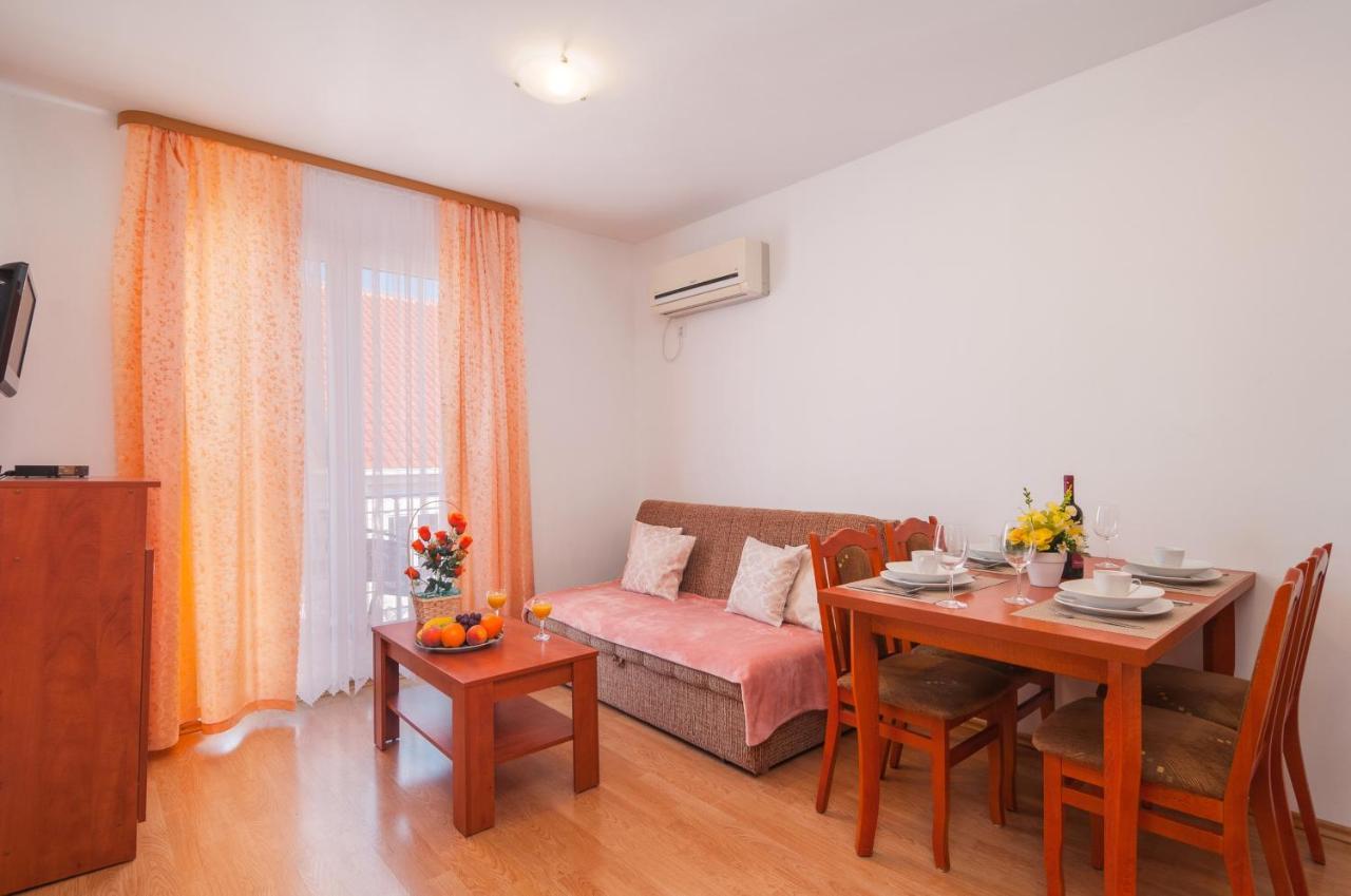 Apartments Island Beat Supetar Εξωτερικό φωτογραφία