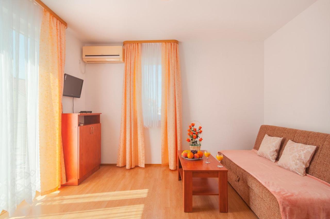 Apartments Island Beat Supetar Εξωτερικό φωτογραφία