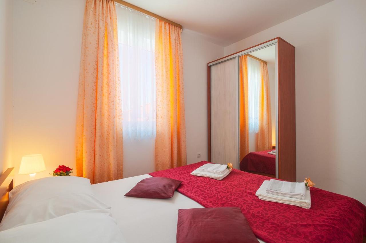 Apartments Island Beat Supetar Εξωτερικό φωτογραφία