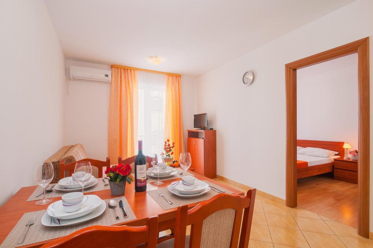 Apartments Island Beat Supetar Εξωτερικό φωτογραφία
